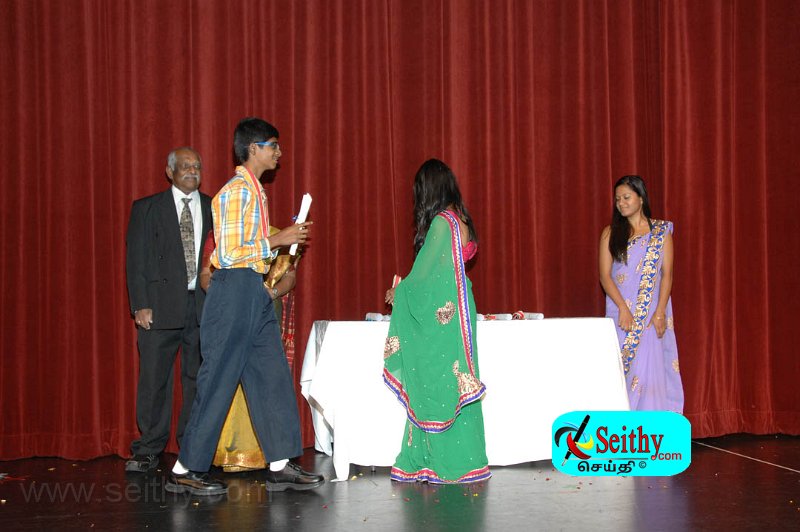 Jaffna-Hindu121013Toronto (50).jpg